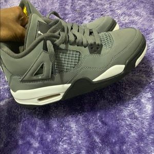 Jordan 4’s